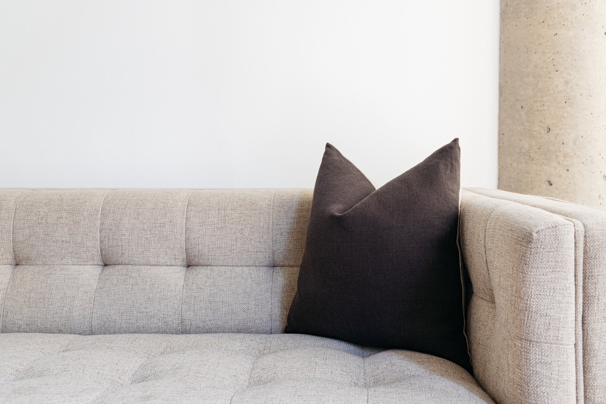 Belgian Linen Pillow - Charcoal