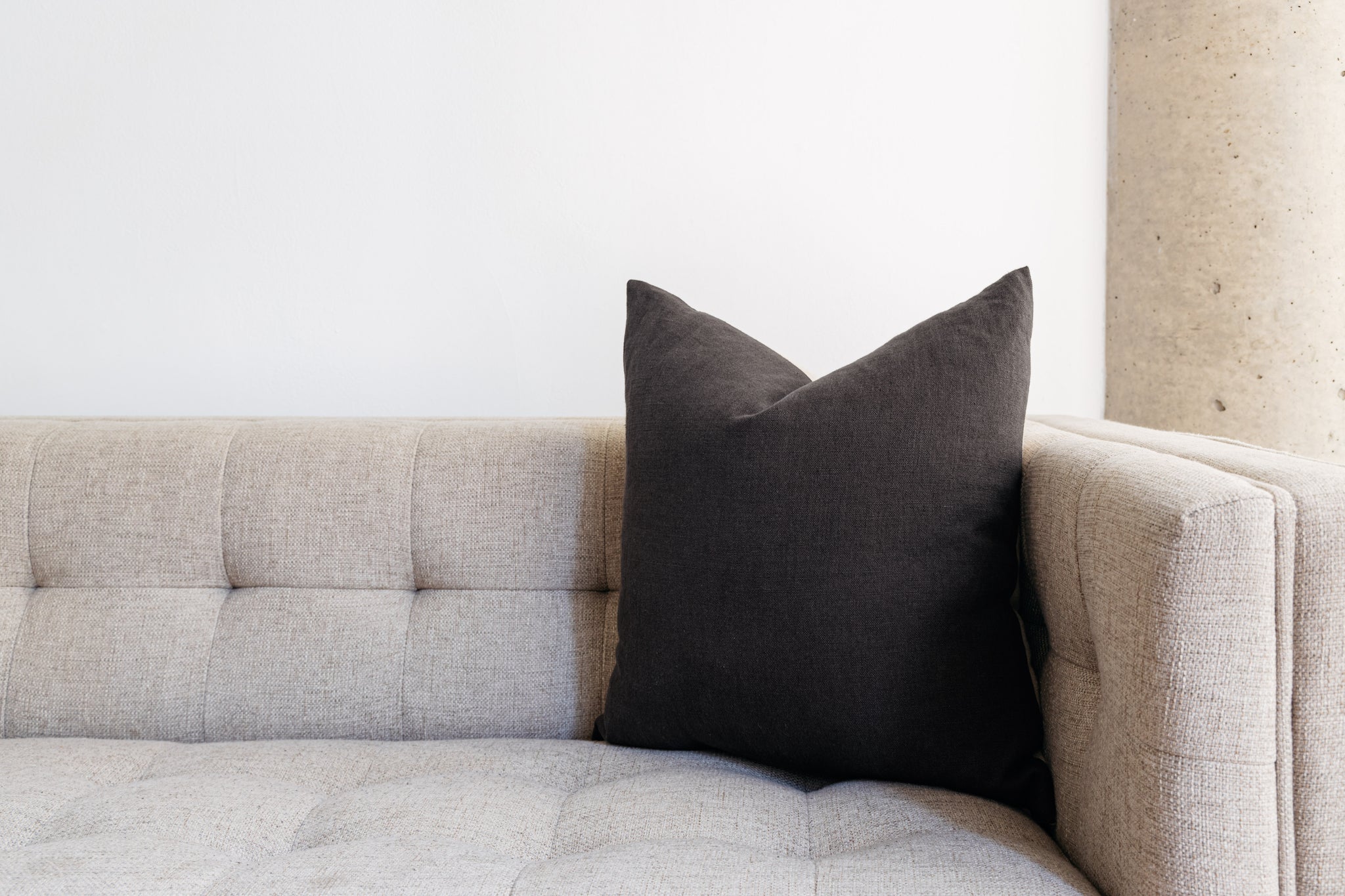 Belgian Linen Pillow - Charcoal