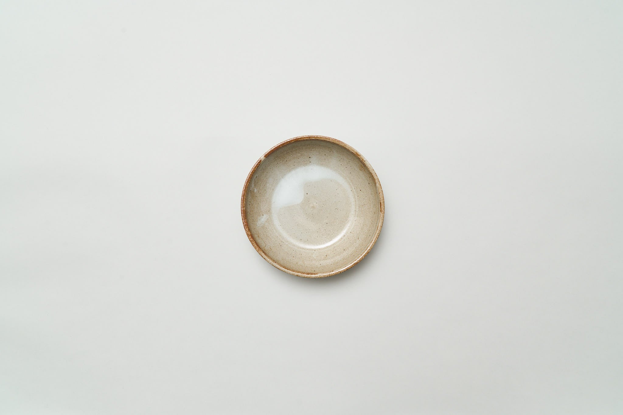 Coupe Plate - Grey-White Speckle